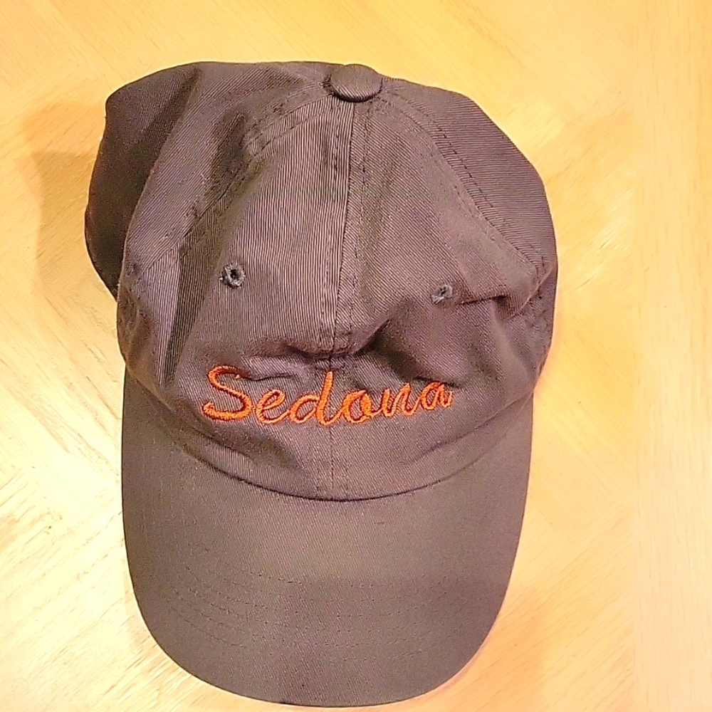 Sedona arizona brown cap.